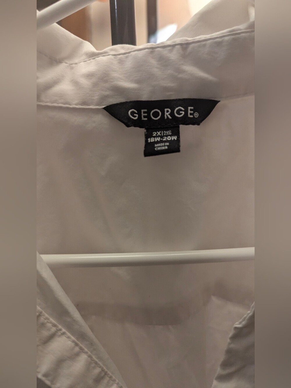 George White Collared Button Shirt - Picture 2 of 2